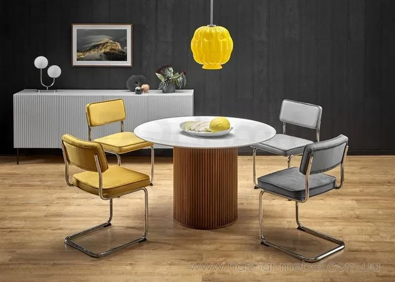 Купить  стол и стулья